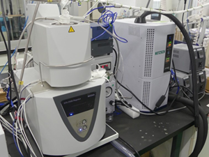 比表面積・細孔径分布測定